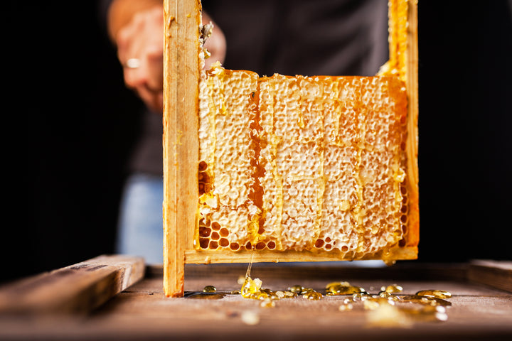 Crushed comb honey